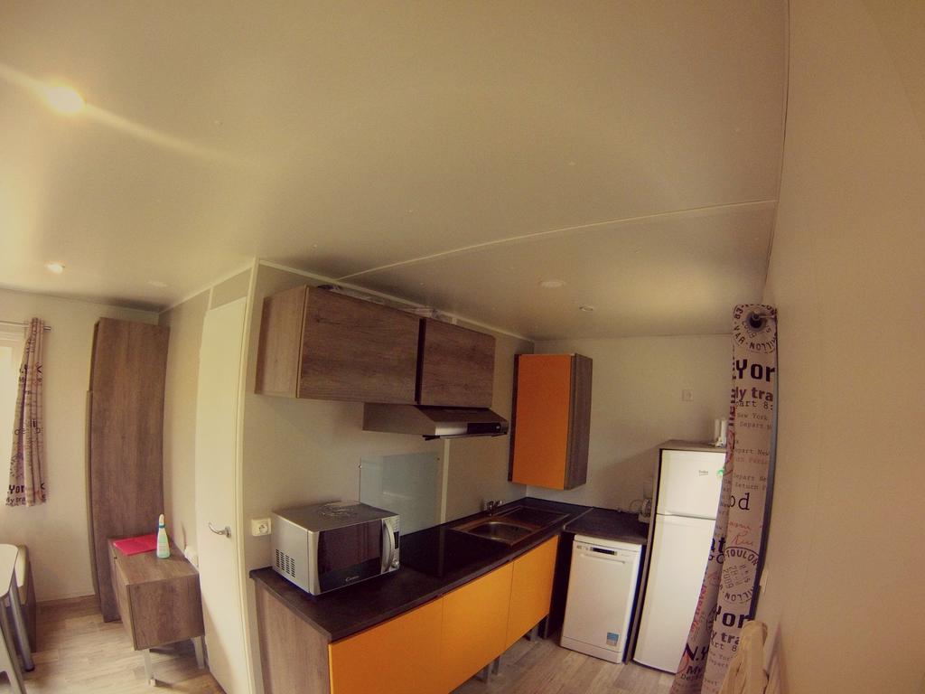Village Vacances & Camping De Gruissan Room photo