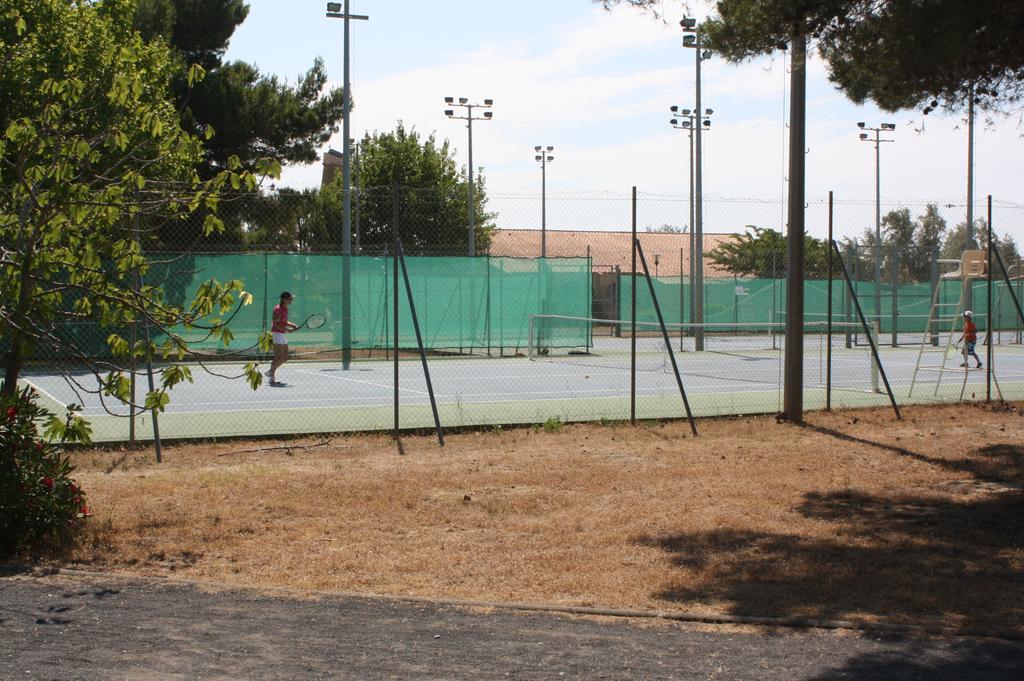 Village Vacances & Camping De Gruissan Exterior photo